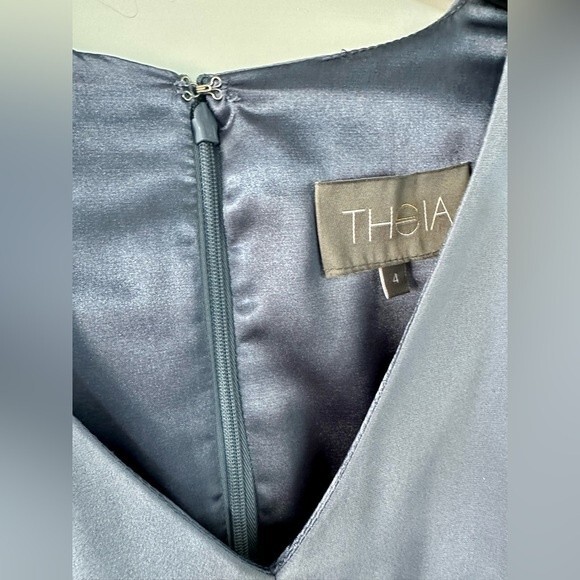 THEIA Sheath Cocktail Dress Womens size 4 blue-grey V-Neck - Picture 4 of 7